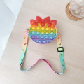 Rainbow Fruit Stress Relariever Sac à bandoulière Pineapple Strawberry Sensory Crossbody Wallet Silicone Bubble Cartoon Fidget Toy